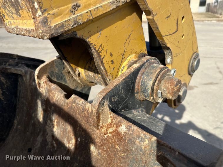 image for item FK1679 2012 Caterpillar 420F backhoe