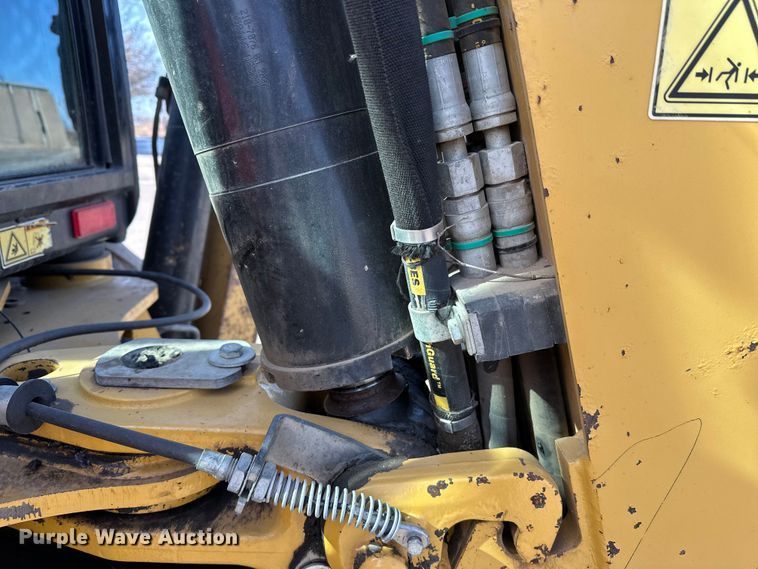 image for item FK1679 2012 Caterpillar 420F backhoe