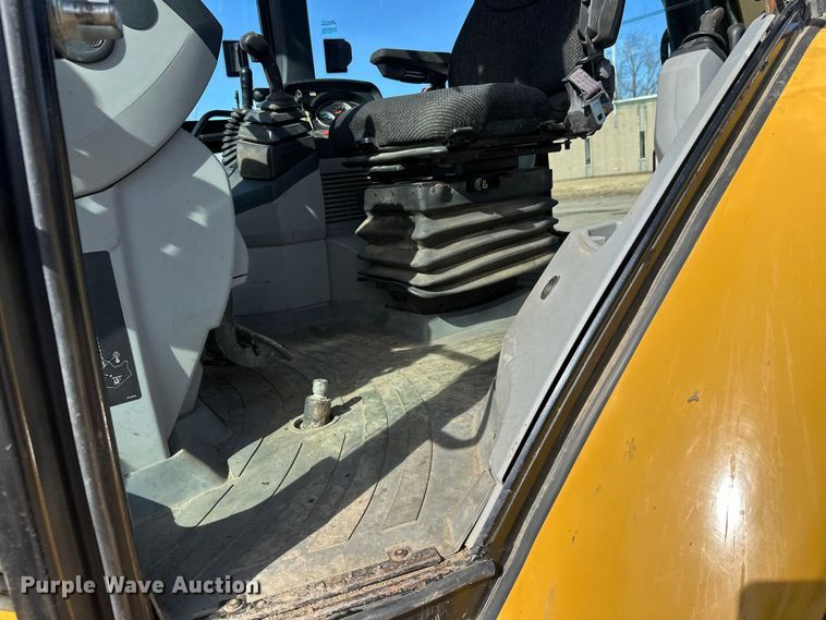 image for item FK1679 2012 Caterpillar 420F backhoe