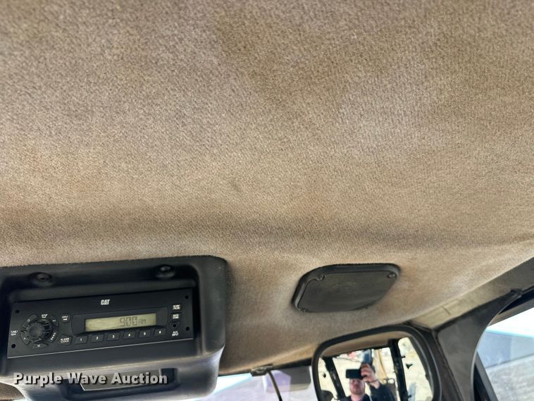 image for item FK1679 2012 Caterpillar 420F backhoe