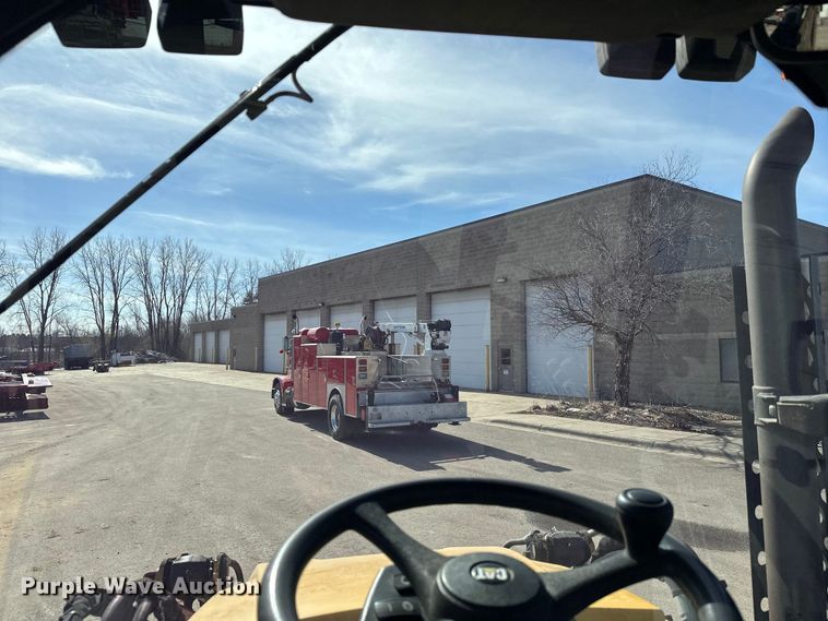 image for item FK1679 2012 Caterpillar 420F backhoe