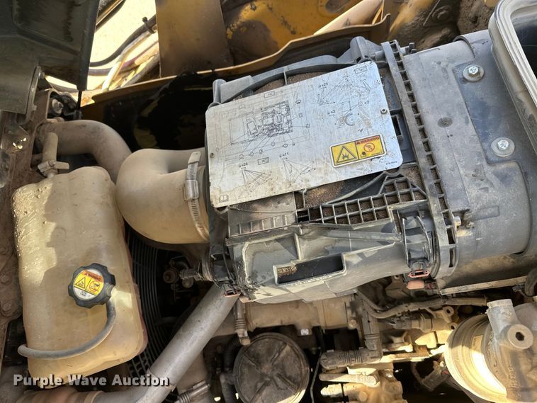 image for item FK1679 2012 Caterpillar 420F backhoe