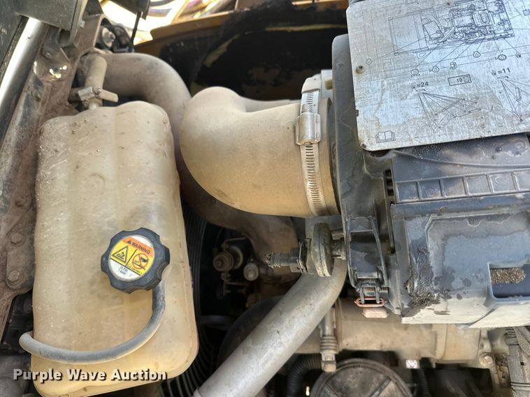 image for item FK1679 2012 Caterpillar 420F backhoe