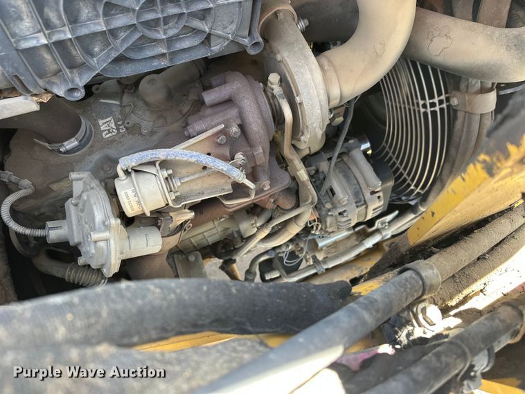 image for item FK1679 2012 Caterpillar 420F backhoe