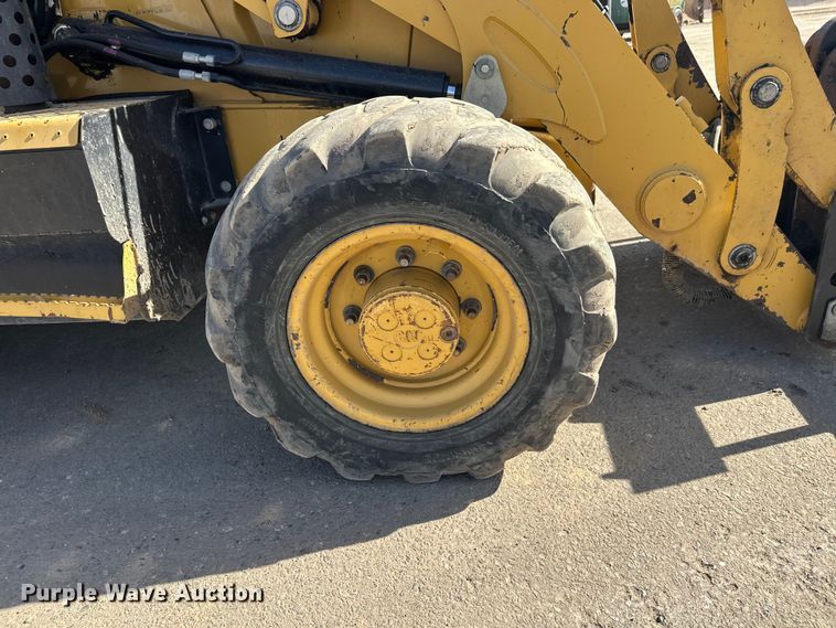 image for item FK1679 2012 Caterpillar 420F backhoe