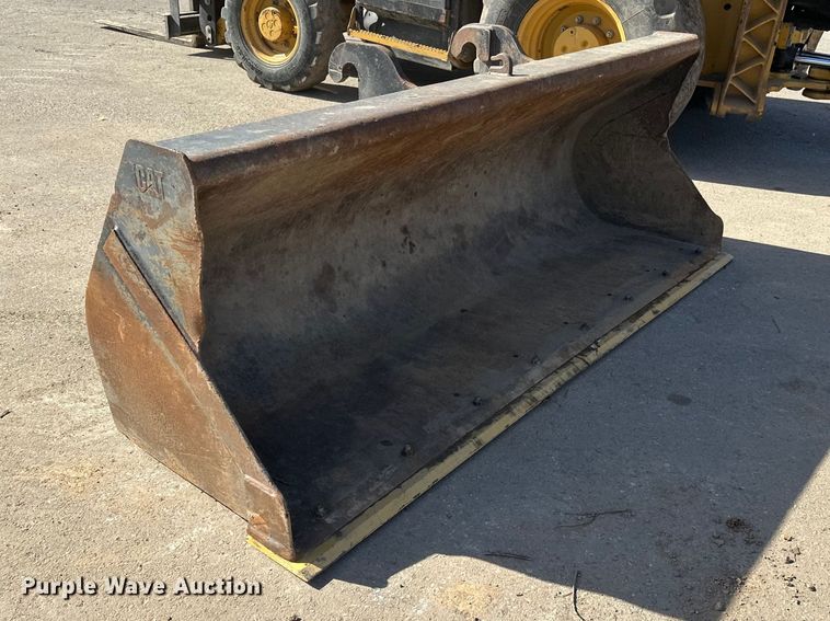 image for item FK1679 2012 Caterpillar 420F backhoe