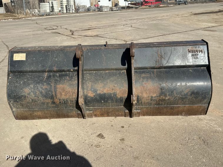 image for item FK1679 2012 Caterpillar 420F backhoe