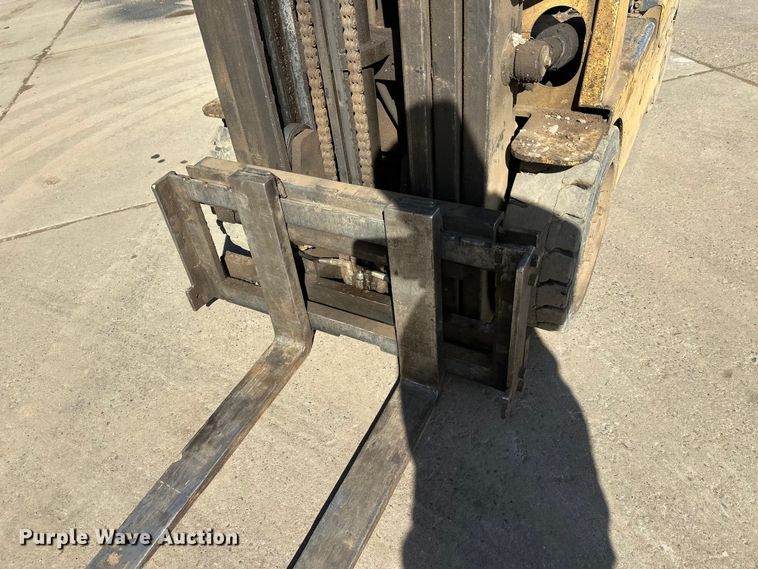 image for item FK1680 Caterpillar GC20 forklift