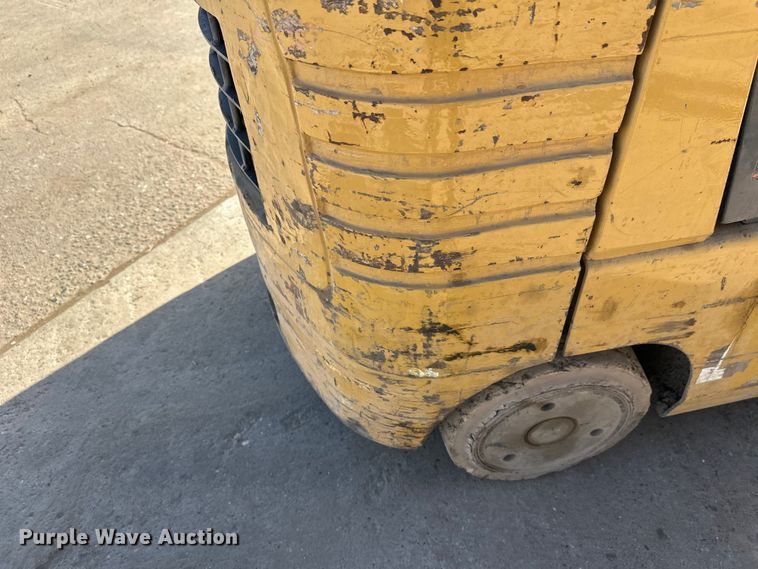 image for item FK1680 Caterpillar GC20 forklift