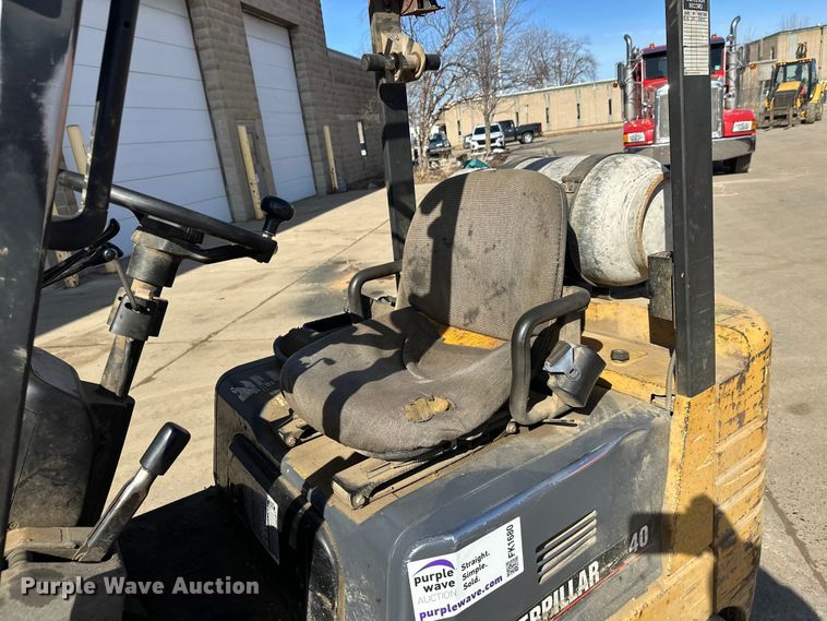 image for item FK1680 Caterpillar GC20 forklift