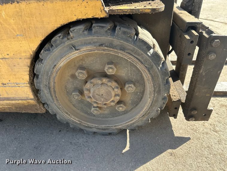 image for item FK1680 Caterpillar GC20 forklift