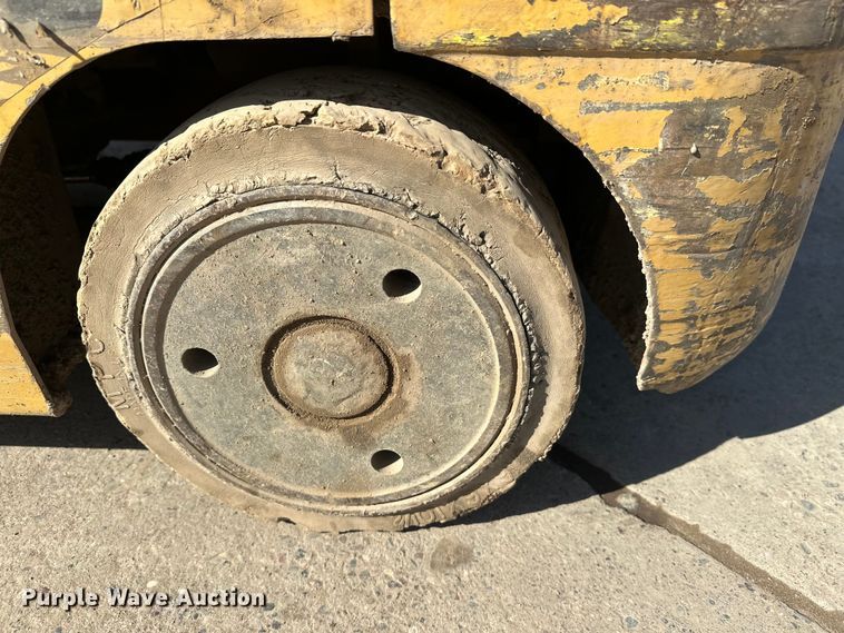 image for item FK1680 Caterpillar GC20 forklift