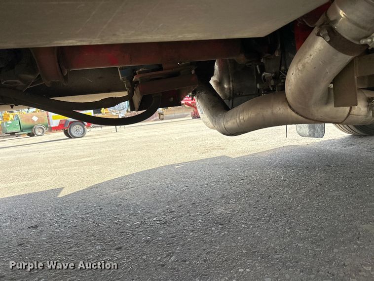 image for item FK1681 1992 Peterbilt 579 utility / service truck