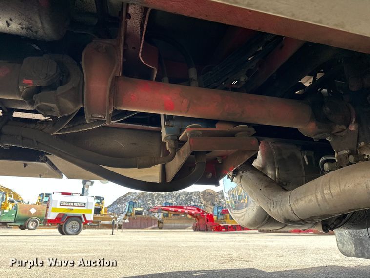 image for item FK1681 1992 Peterbilt 579 utility / service truck