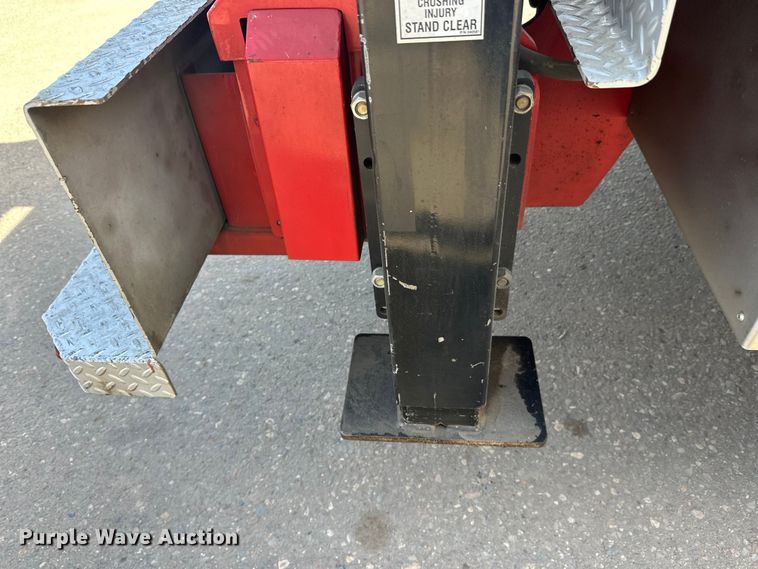 image for item FK1681 1992 Peterbilt 579 utility / service truck