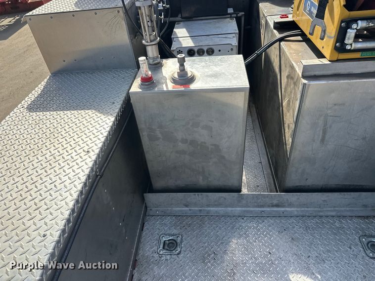 image for item FK1681 1992 Peterbilt 579 utility / service truck