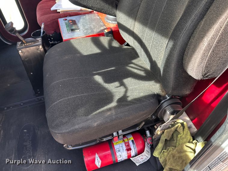 image for item FK1681 1992 Peterbilt 579 utility / service truck