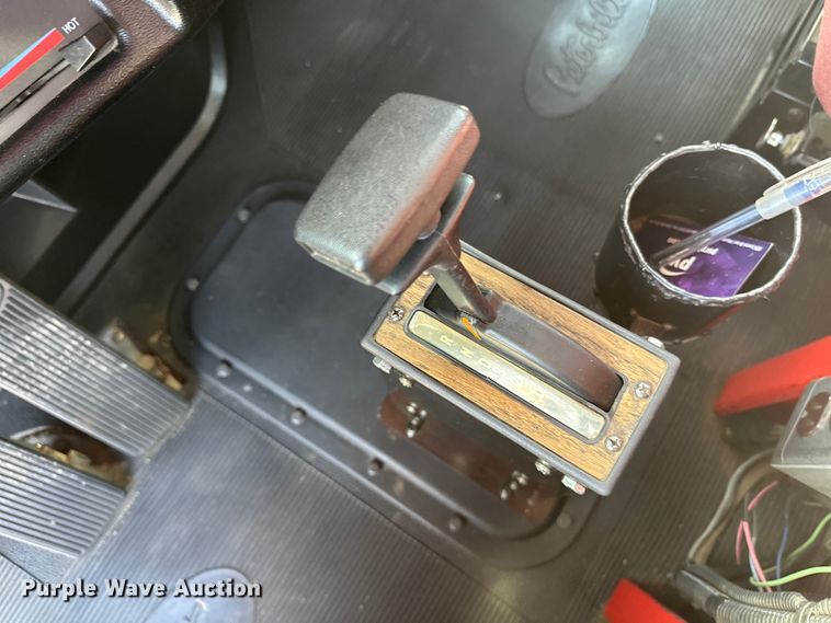 image for item FK1681 1992 Peterbilt 579 utility / service truck