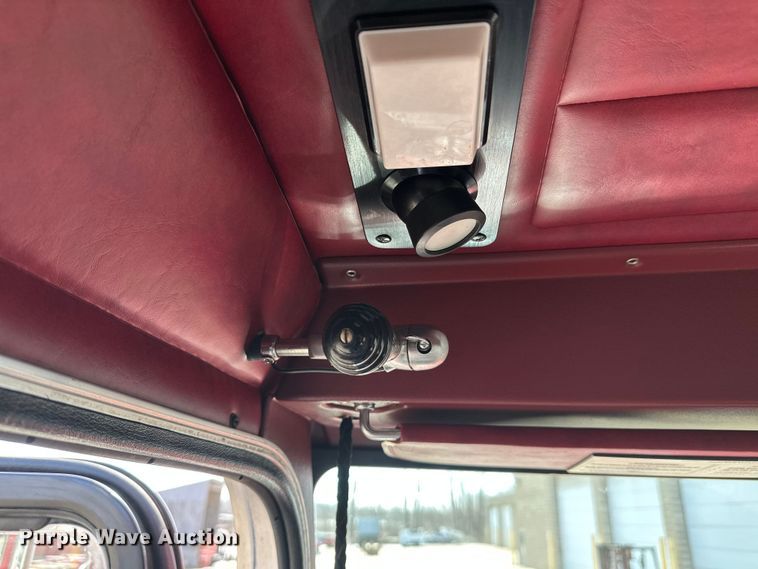 image for item FK1681 1992 Peterbilt 579 utility / service truck