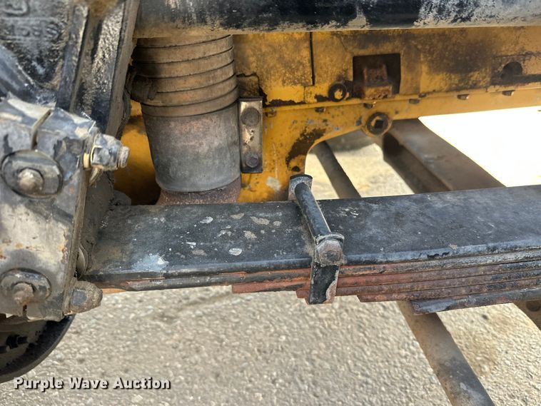 image for item FK1681 1992 Peterbilt 579 utility / service truck