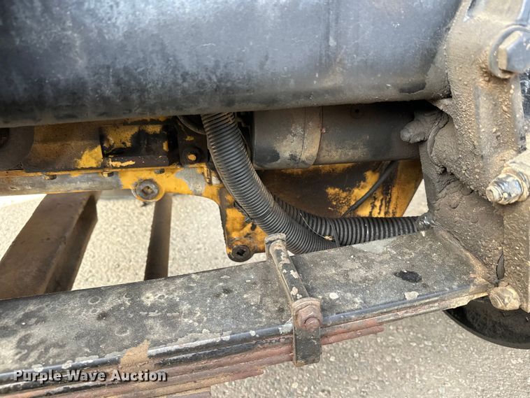 image for item FK1681 1992 Peterbilt 579 utility / service truck