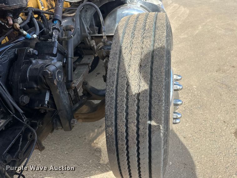 image for item FK1681 1992 Peterbilt 579 utility / service truck