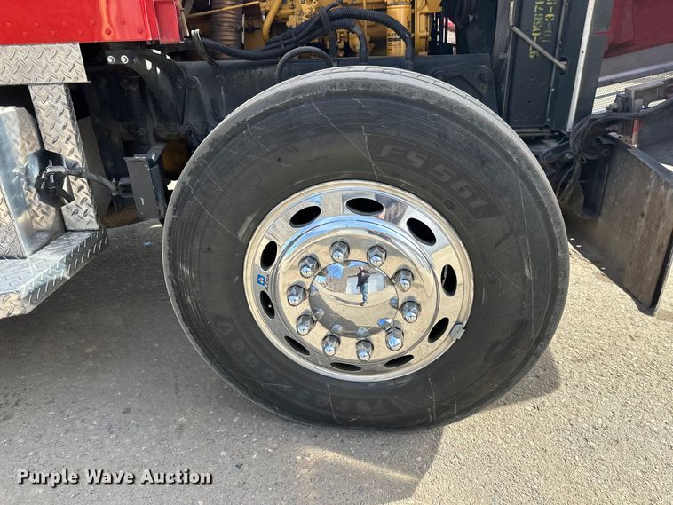 image for item FK1681 1992 Peterbilt 579 utility / service truck