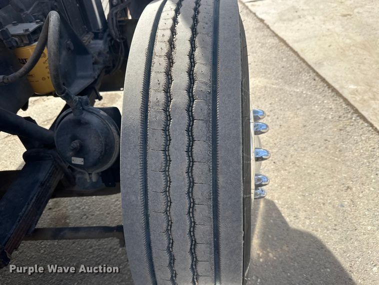 image for item FK1681 1992 Peterbilt 579 utility / service truck