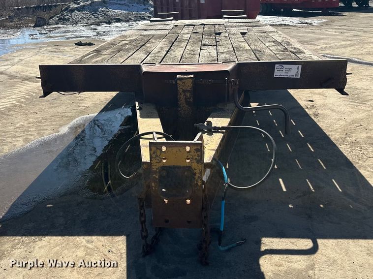 image for item FK1684 1997 Trail King Industries equipment trailer