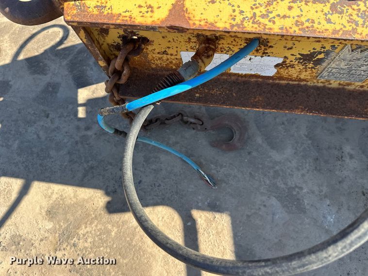 image for item FK1684 1997 Trail King Industries equipment trailer