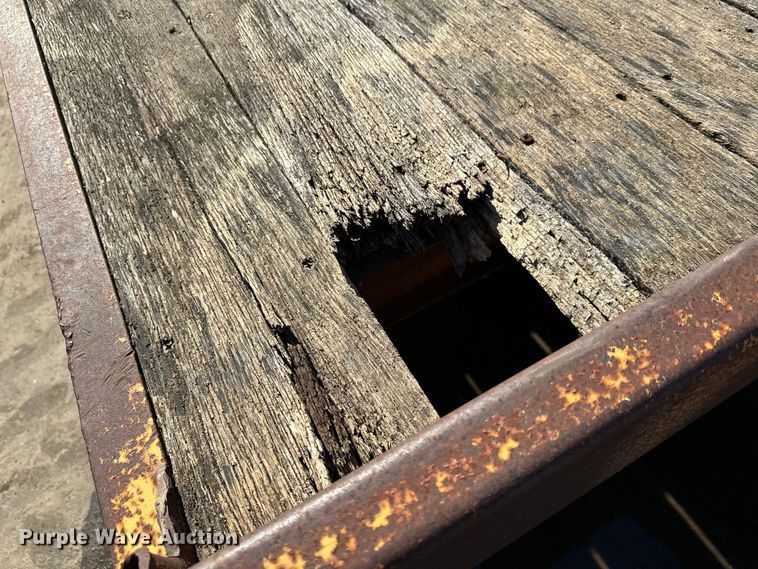 image for item FK1684 1997 Trail King Industries equipment trailer