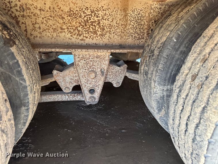 image for item FK1684 1997 Trail King Industries equipment trailer