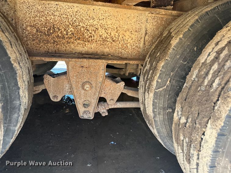 image for item FK1684 1997 Trail King Industries equipment trailer