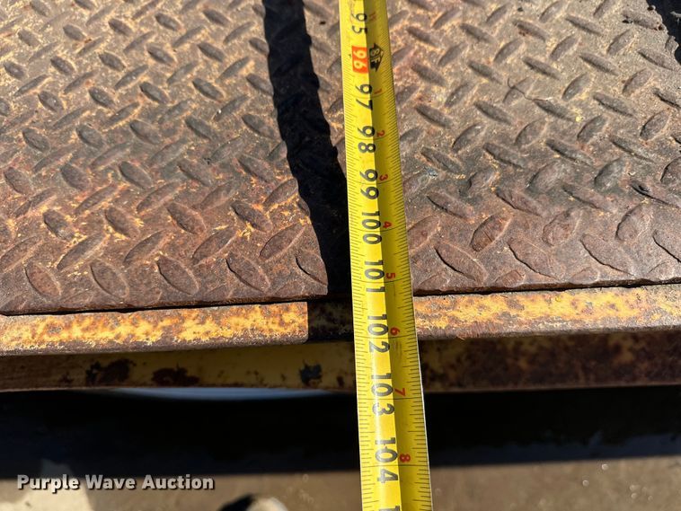 image for item FK1684 1997 Trail King Industries equipment trailer