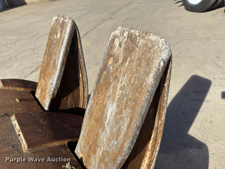 image for item FK1686 Caterpillar excavator grapple