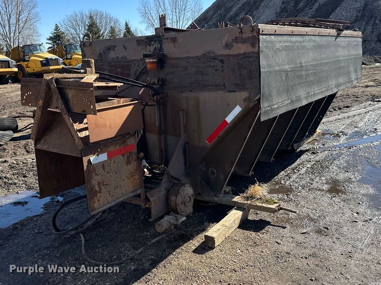 image for item FK1687 Spreader bed