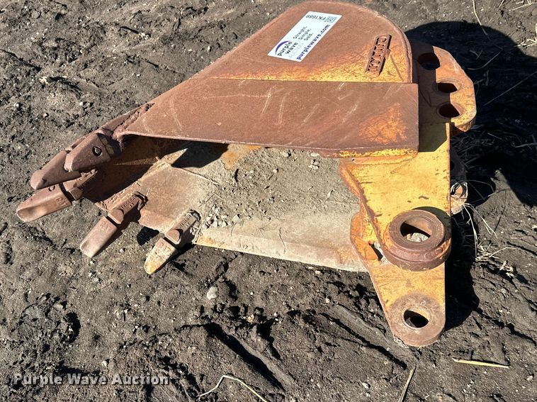image for item FK1689 Cannon backhoe bucket