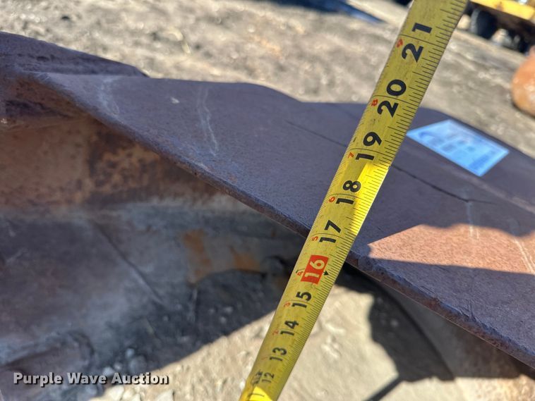 image for item FK1689 Cannon backhoe bucket