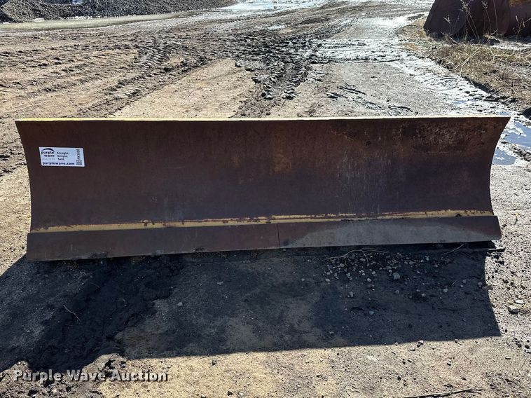 image for item FK1690 Dozer blade
