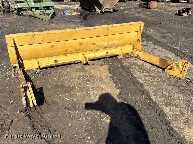 image for item FK1690 Dozer blade