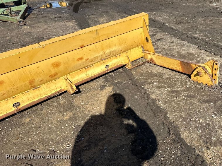 image for item FK1690 Dozer blade