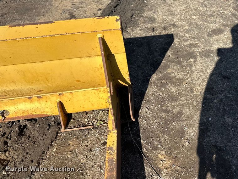 image for item FK1690 Dozer blade