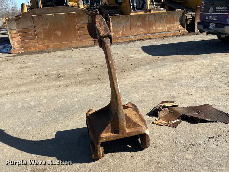 image for item FK1691 Excavator ripper tooth