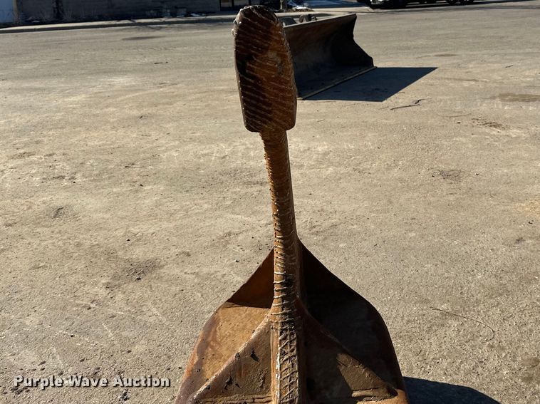 image for item FK1691 Excavator ripper tooth