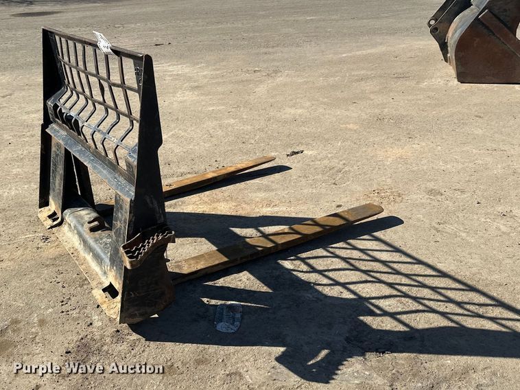 image for item FK1692 Forks skid steer forks