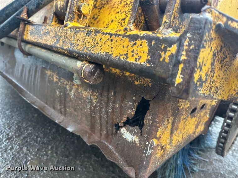 image for item FK1723 Roscoe RB-38 sweeper