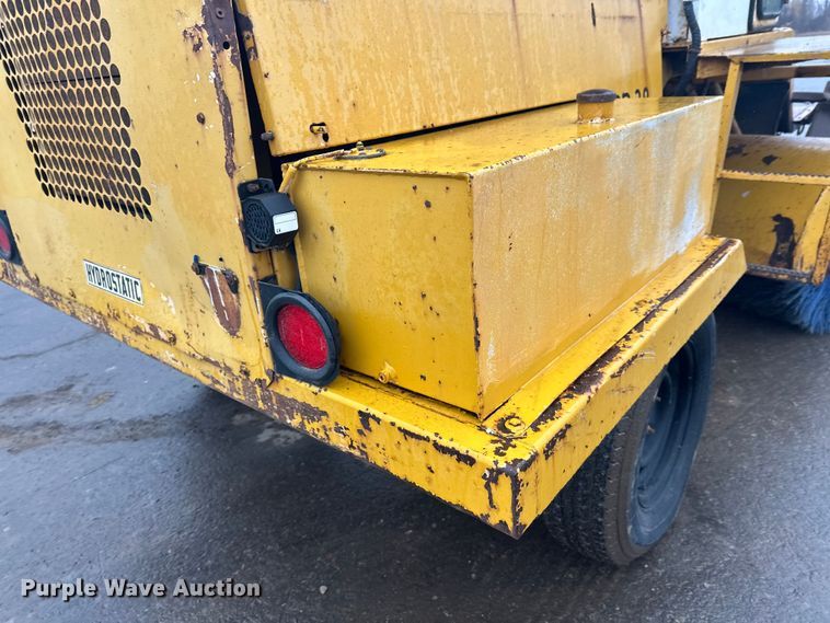 image for item FK1723 Roscoe RB-38 sweeper