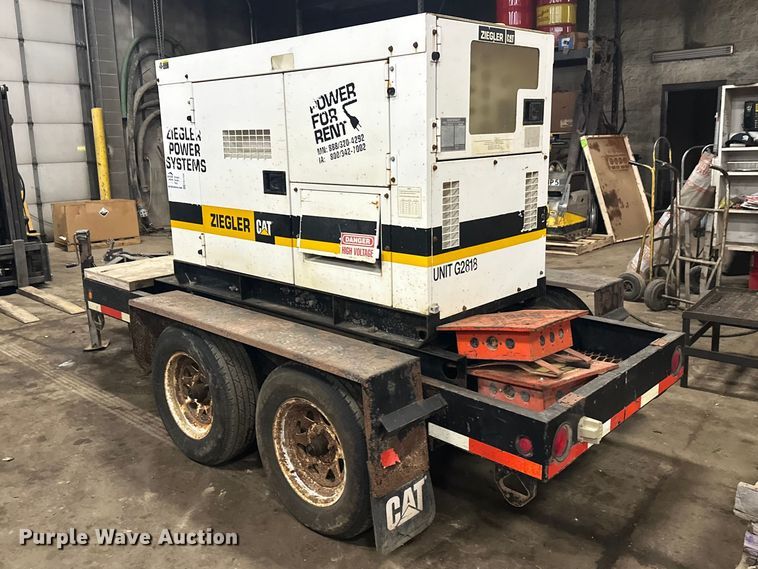 image for item FK1724 Whisperwatt DCA-45SSIU3 generator