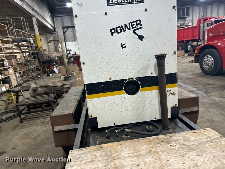 image for item FK1724 Whisperwatt DCA-45SSIU3 generator