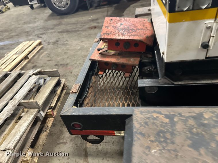 image for item FK1724 Whisperwatt DCA-45SSIU3 generator